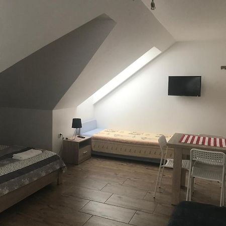Pokoje Goscinne U Izy Leba Exterior foto